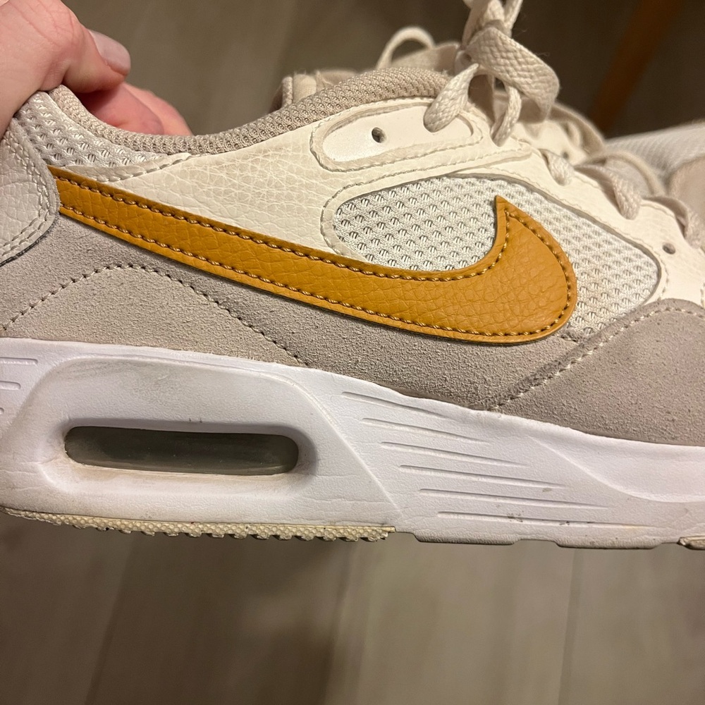 Women’s Nike Air Max Sneaker